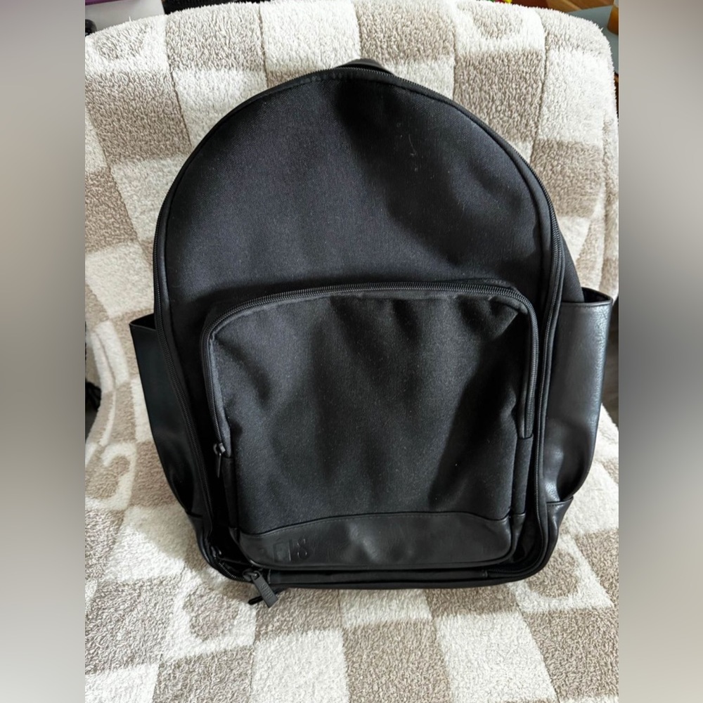 Beis - “The Backpack” in Black